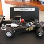 16 LOTUS-FORD 76