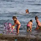 15, JUGANDO EN LA PLAYA, MARCA