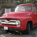 800px-1955_Ford_F-100_front