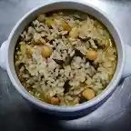 Garbanzos con arroz y lechuga de mar