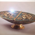 naveta,segunda mitad del XIII,Limoges. Museo Lazaro Galdiano, Madrid.