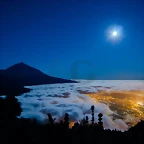 Entre el cielo y la tierra.