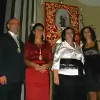 Hermanos Mayores con pregonera y presentadora-madre ehija-V. Rosario en Riotinto-19.09.10-Fot.J.Ch.Q