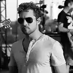 David Bisbal super guapo