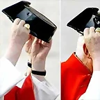 BENEDICTO XVI CON TRICORNIO
