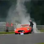 Jaguar ardiendo