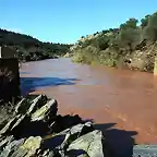 el ro desde las rocas