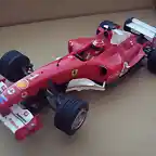 Ferrari F1 usado falta un retro y un apendice del ponton 14?