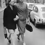 Rom - Via Condotti, Ingrid Bergman, schwedische Schauspielerin mit ihrer Tochter Isabella Rossellini, 1962