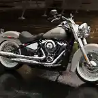 softail-deluxe-gallery-2