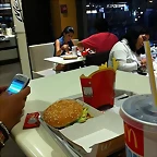 Hugo y Mar?a en McDonald's 19-6-2012 (2)