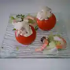 Tomates rellenos con dorada ahumada