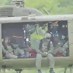 Huey II con grua de rescate 2