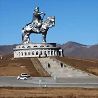 25-estatua de Gengis , cerca de Uln Bator, en Mongolia.