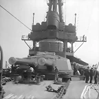 caones de 305 mm. del Hms New Zealand.