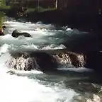 Torrente del glaciar de Briksdal