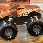 2004s 3 Monster Mutt toy1