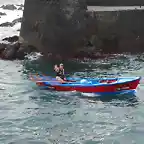 PESCADOR ENTRANDO EN PUERTO