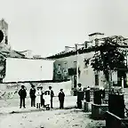 Frente a la Torre Julia y el Palacio de Ibaez