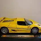 estatico 1-18 Ferrari  F50 amarillo
