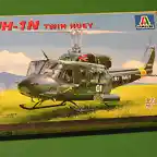 ITALERI-1-72-Bell-UH-1N-Twin-Huey-model