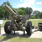 800px-XM123_Medium_Auxiliary_Propelled_155mm_Howitzer