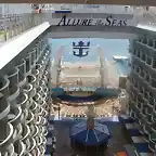 aqua-theater-allure-of-the-seas