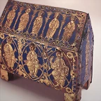 caja de esmaltes, finales del XII, Limoges. De la abadia de Silos, en el museo de Burgos.