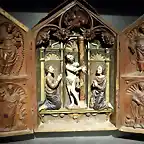 Tr?ptico de Cristo atado a la columna. En las puertas, la Virgen del Rosario, San Bartolom?, San Andres y San Roque