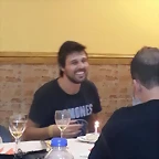 Hugo en cena antes del bolo 4