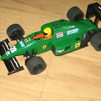 Ferrari F1 verde (1)