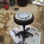 Soporte para pintar, de una silla vieja.