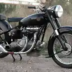 moto negra