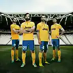 Juventus 13 14 Away Kit (1)