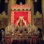 Altar de cultos durante la novena en la Catedral