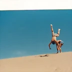img077