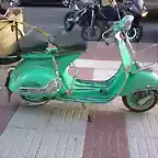 600 vespa y furgoneta 001