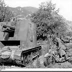 Una pistola de 33 mm muntat sobre el xasss d'un tanc Panzer 1. 5 Divisi Panzer. Abril de 1941. Grcia