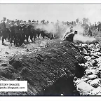 (8)einsatzgruppen-nazi-death-squads-ww2-german-brutal-001