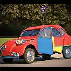 1938-Citroen-2CV6-Picasso-Citroen-by-Andy-Saunders-Front-Angle-1280x960