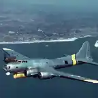 Guardacostas B-17 con bote salvavidas