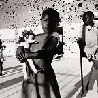 1996 Vctimas de minas antipersonales en Kuito, Angola, un pueblo donde muchas personas fueron asesinadas y traumatizadas durante la guerra civil.