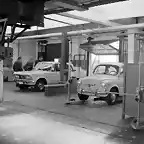 Budapest - Boldizs?r-Stra?e, die technische Station des Ungarischen Autoclubs.  1970