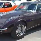 1969-corvette-at-show