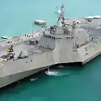 USS Independece LCS-2. Littoral Combat Ship. en el muelle de la estacin naval de Key West