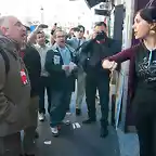 f-Una mujer defendiendo su comercio