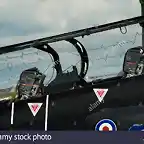 un-primer-plano-de-un-halcon-jet-cockpit-barfap