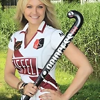 sophie-polkamp-dutch-female-field-hockey-player-in-2012-olympics-05-435x580