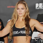 ronda-rousey-weigh-in