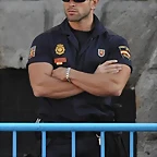 normal_policia-hombre-sexy
